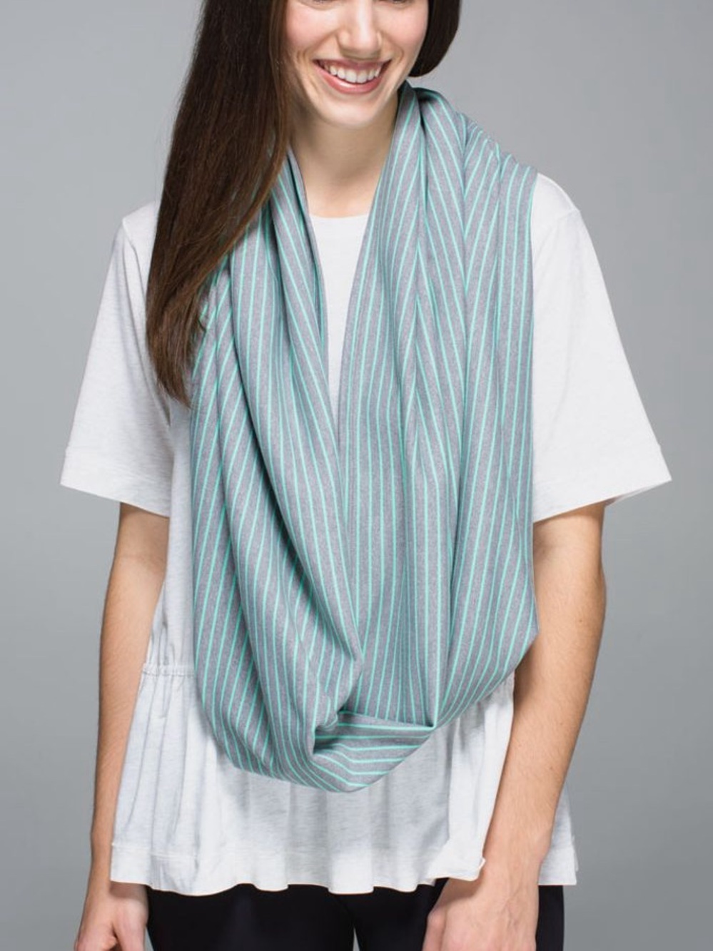 Lululemon Vinyasa Scarf - Heathered Slate/Green